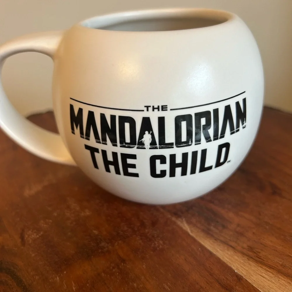 Disney Park Star Wars Mandalorian The Child Mug Cup Baby Yoda 18oz Hot Cup‎